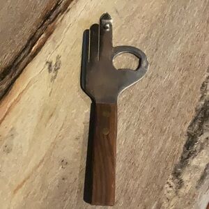 Vintage Barlow Stainless Steel Steiner Form Drainage Service Bottle Opener